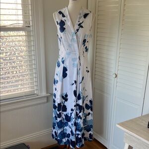 Sleeveless maxi dress